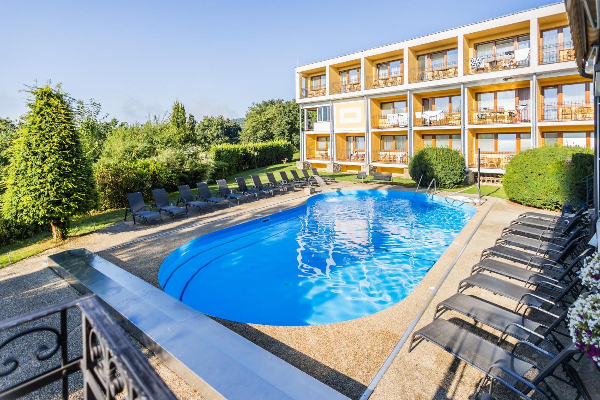 Lazensky A Wellness Nivamare